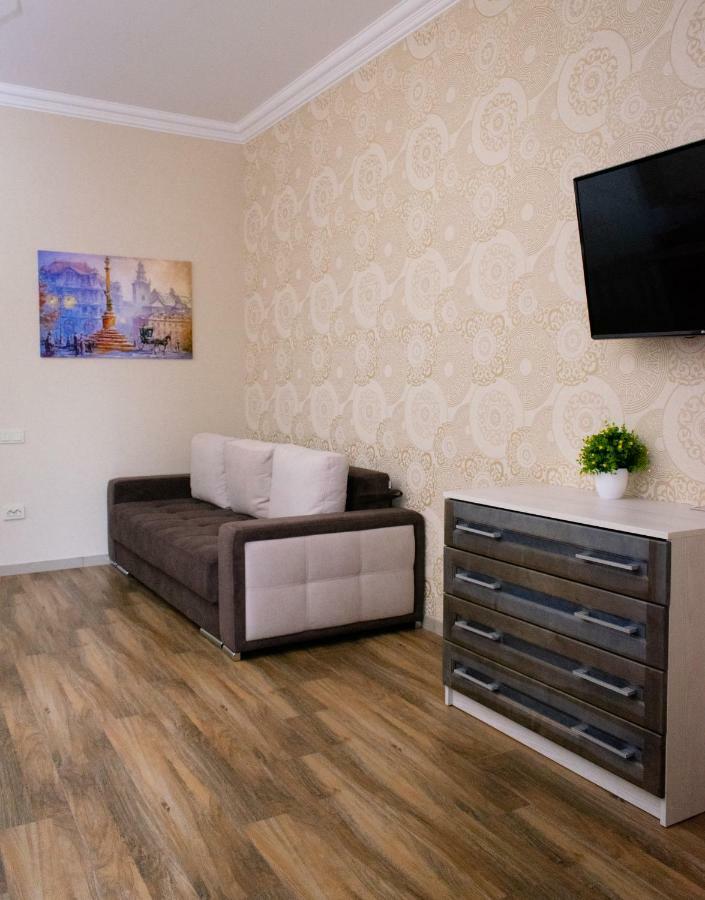 Apartment Barvy Lvova On Kostyushka St Exterior foto